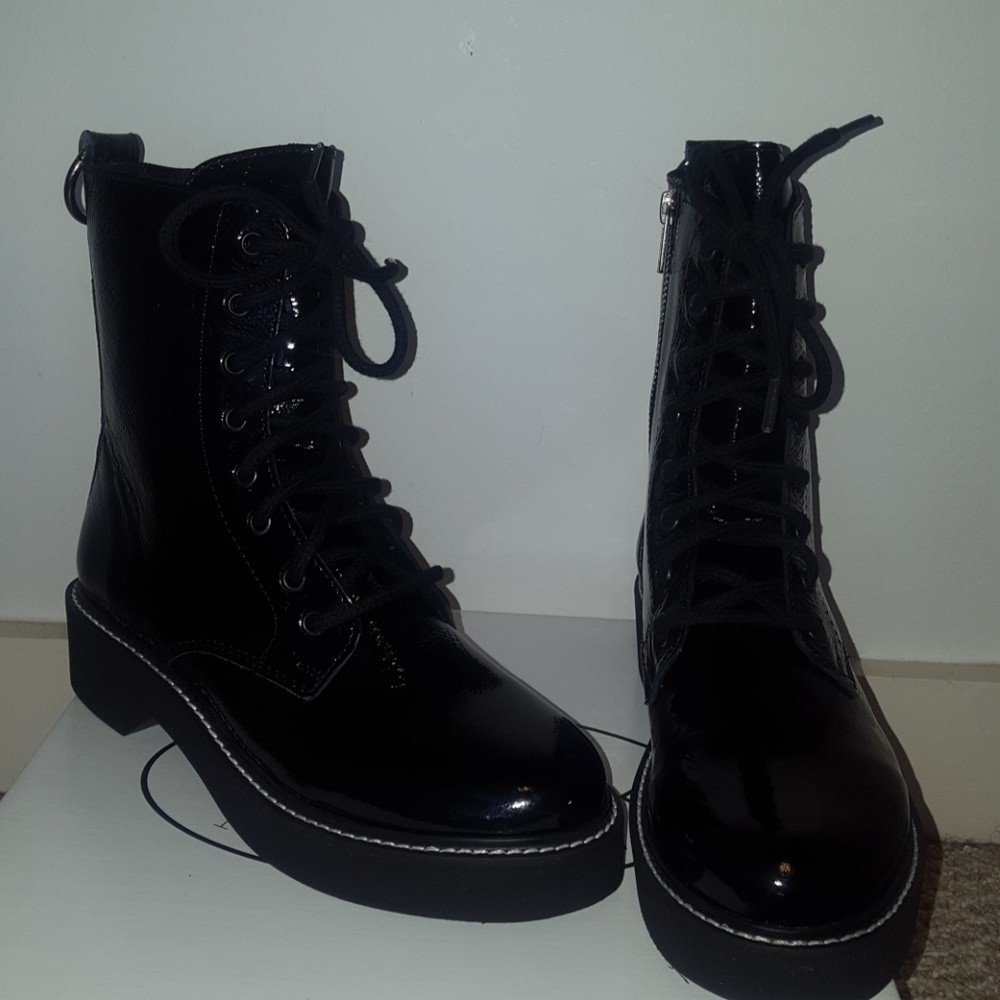 Steve Madden size 8 patent black combat boots